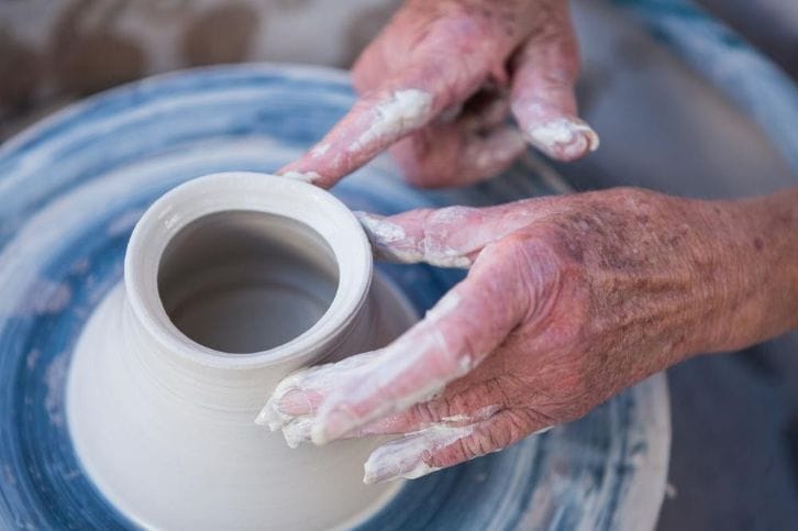 8 Therapeutic Art Activities for Seniors