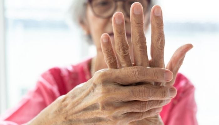 Tips for Managing Rheumatoid Arthritis Pain