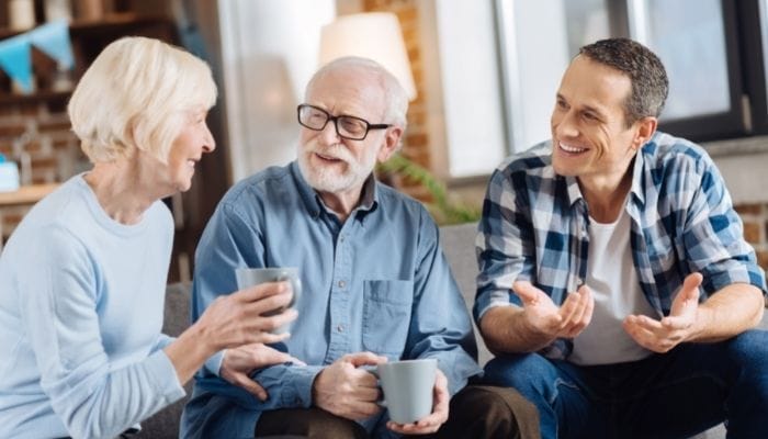 4 Benefits of Asking Your Aging Parent To Live With You