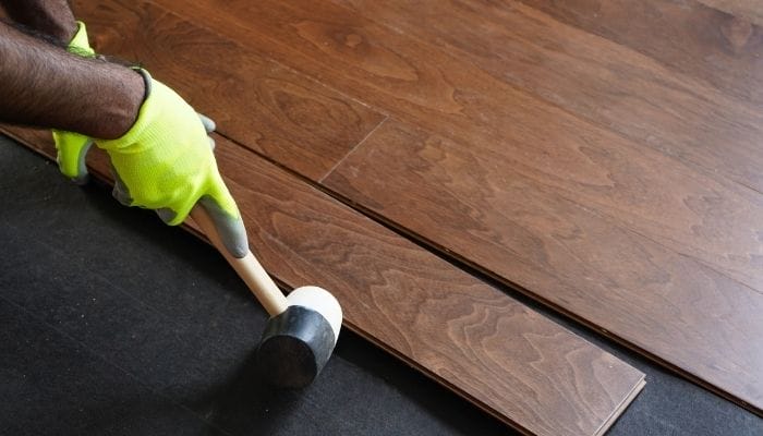 4 Beneficial Reasons To Install Hardwood Flooring