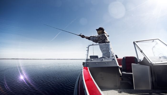 3 Essential Tips for Fishing From a Boat