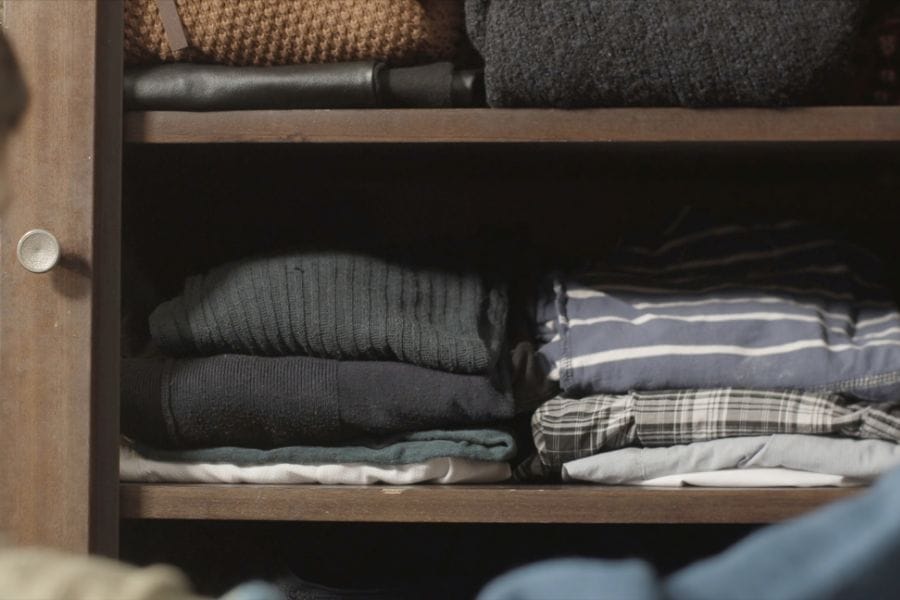 3 Tips for Getting Rid of Old Clothes in Your Closet